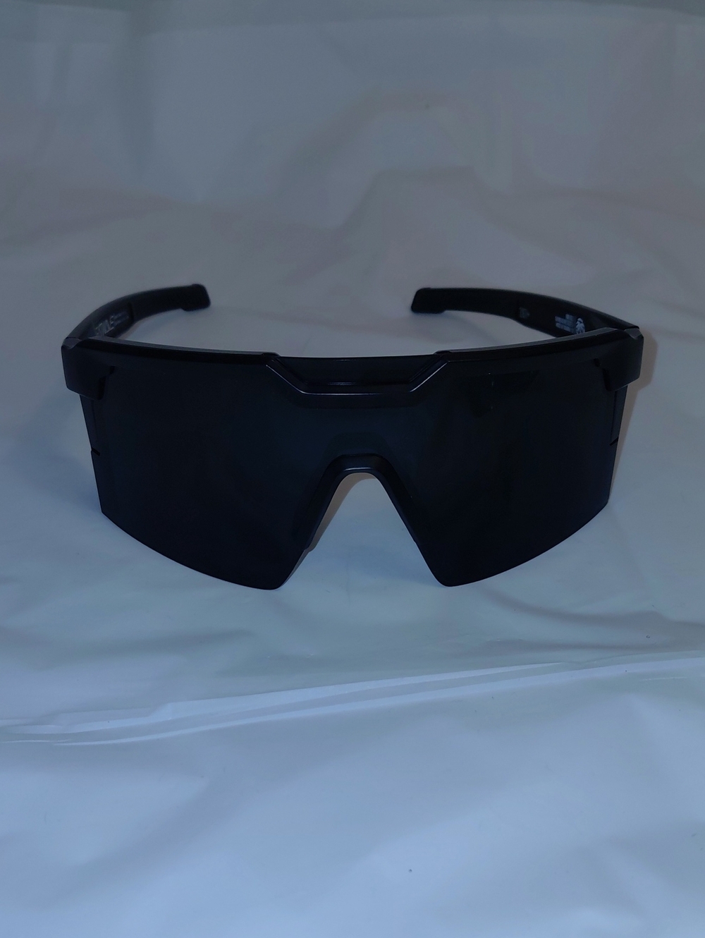 Heat Wave Visual Future Tech Sunglasses: Silver Z87+